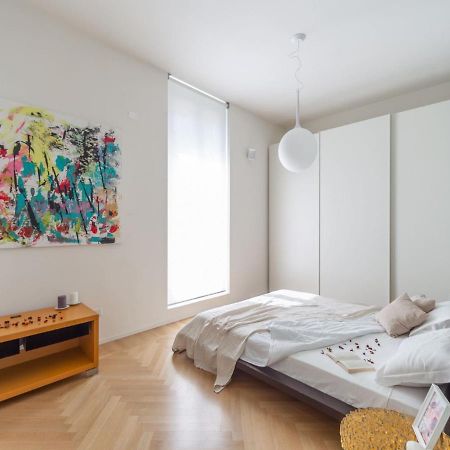 The Best Rent - Spacious Three-Bedroom Apartment With Terrace มิลาน ภายนอก รูปภาพ