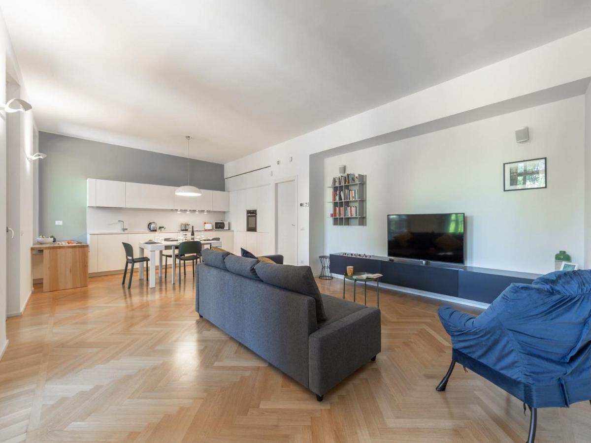 The Best Rent - Spacious Three-Bedroom Apartment With Terrace มิลาน ภายนอก รูปภาพ