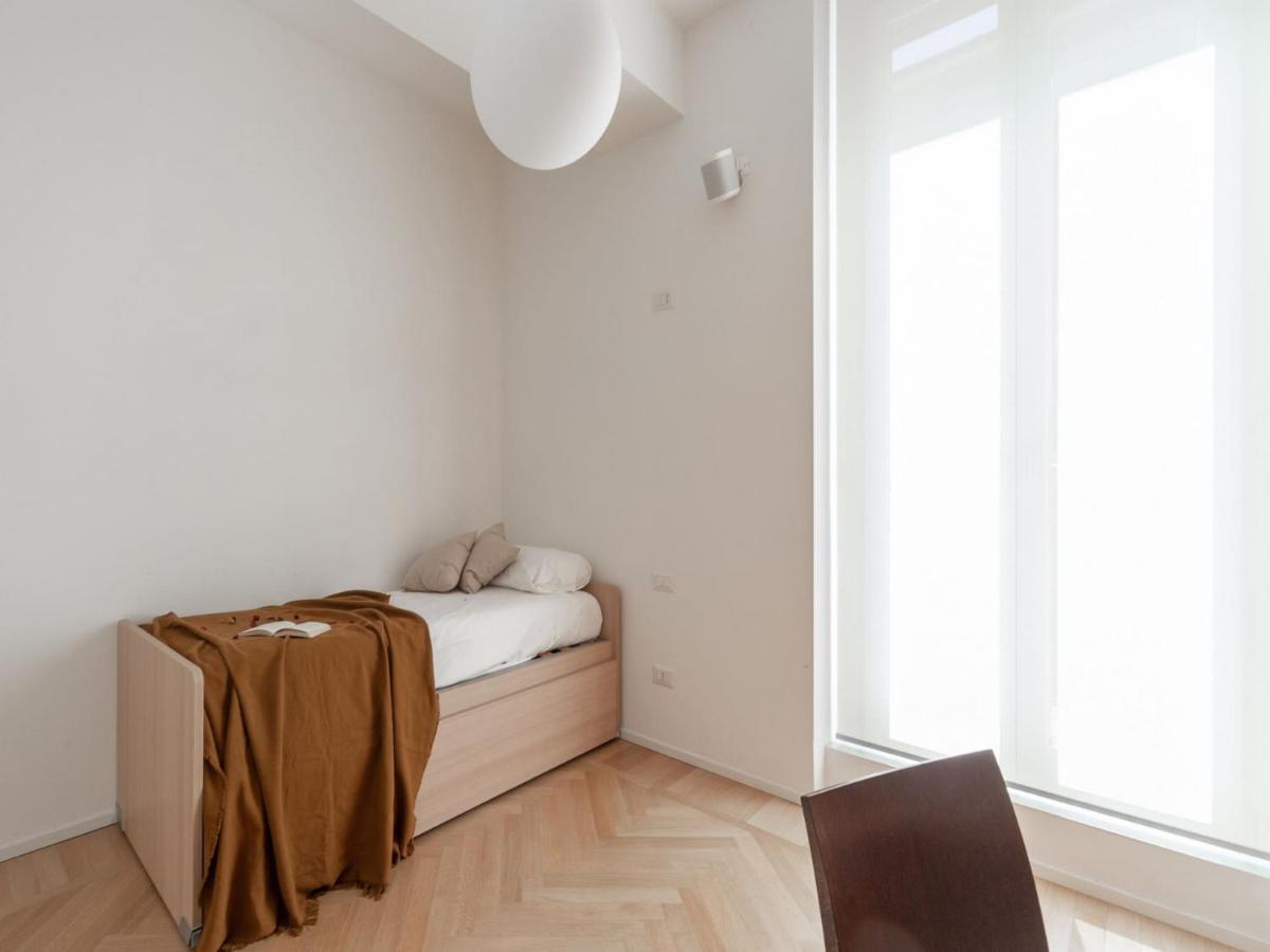 The Best Rent - Spacious Three-Bedroom Apartment With Terrace มิลาน ภายนอก รูปภาพ