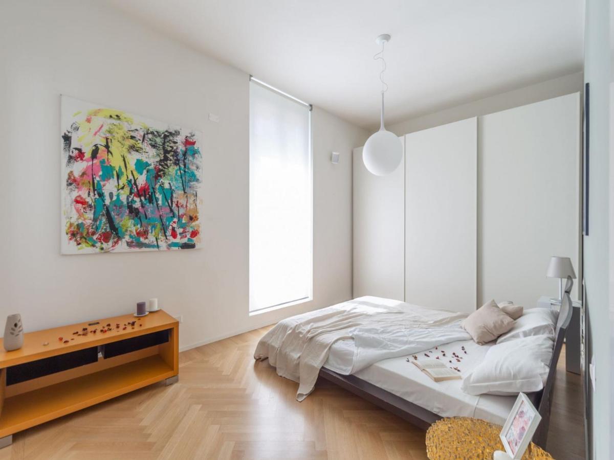The Best Rent - Spacious Three-Bedroom Apartment With Terrace มิลาน ภายนอก รูปภาพ